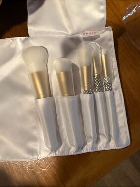 White & Gold Crystal Handle Makeup Brush Set by Genie